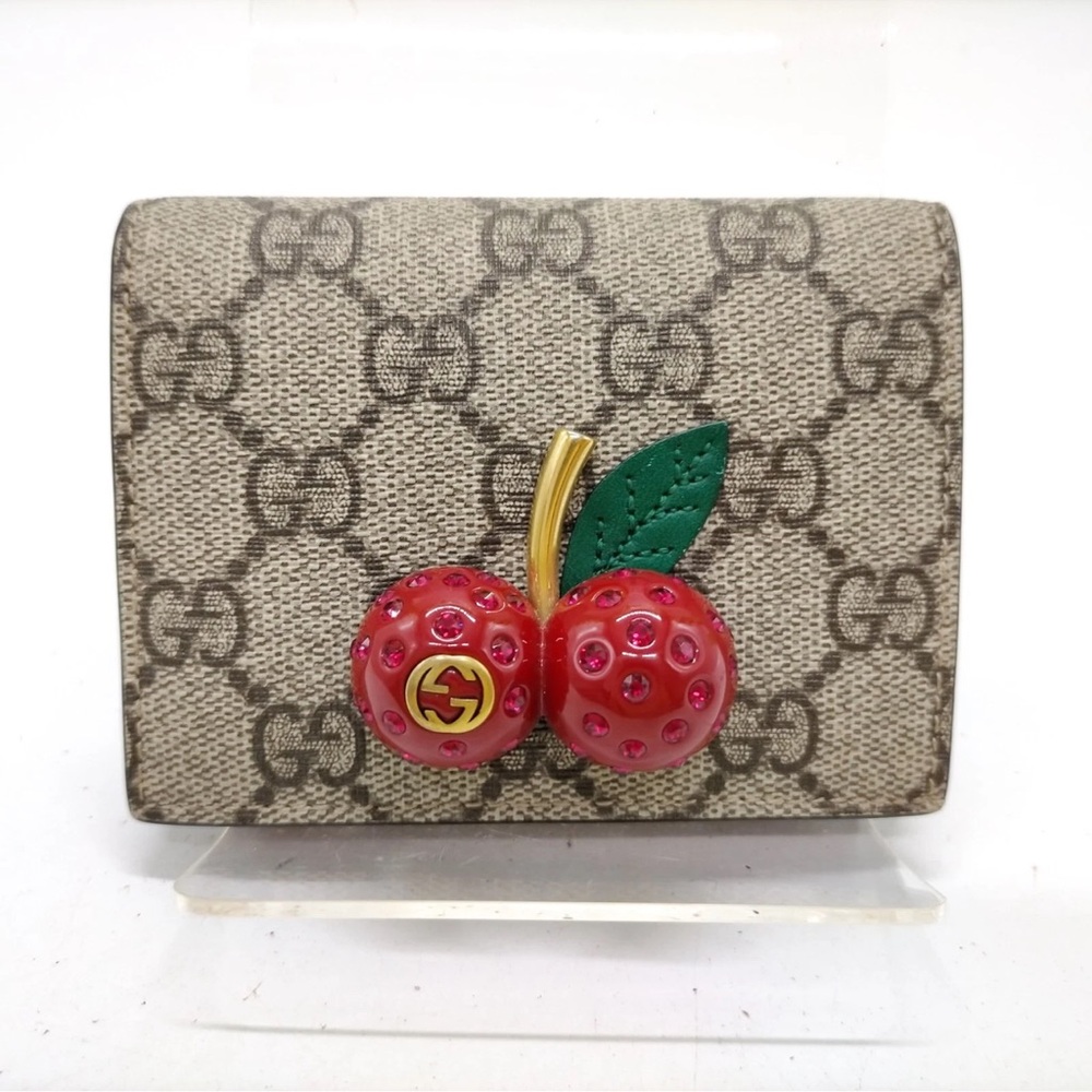 🎁🎁GIFTABLE🎁🎁 Gucci Cherries Compact Wallet